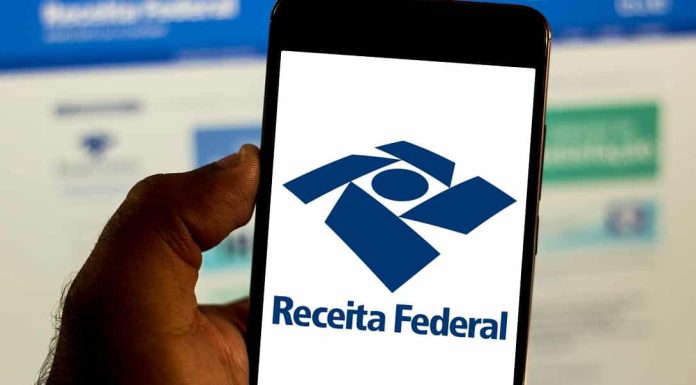 Receita abre consulta à restituição automática do IR na quarta; veja quem tem direito