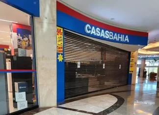 Justiça determina que Casas Bahia restabeleça contratos de 130 demitidos em MS