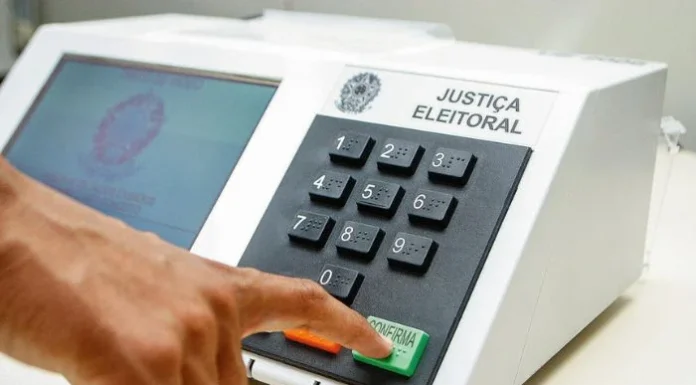 Eleições 2026: candidatos ligados a grandes igrejas enfrentam derrotas e resultados surpreendentes